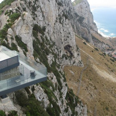 MTI ejecuta el proyecto de ajuste y soldadura estructural en el Skywalk Mount Misery en Gibraltar.